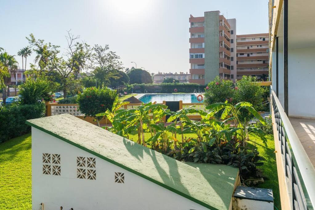 Apartamento Playamar ตอร์เรโมลิโนส ภายนอก รูปภาพ